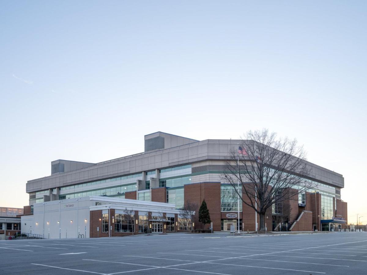 Holiday Inn Express & Suites Greensboro - I-40 Atwendover By Ihg Eksteriør billede