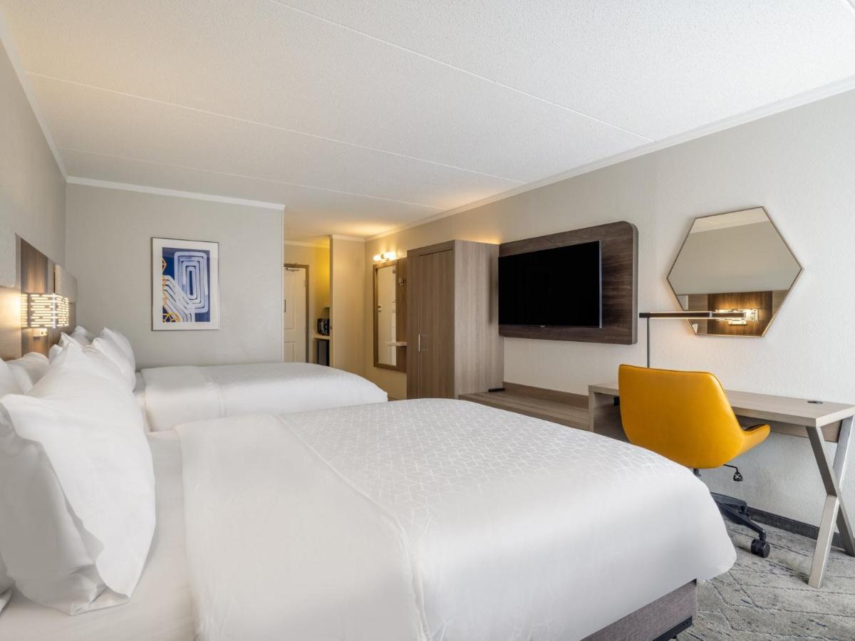 Holiday Inn Express & Suites Greensboro - I-40 Atwendover By Ihg Eksteriør billede